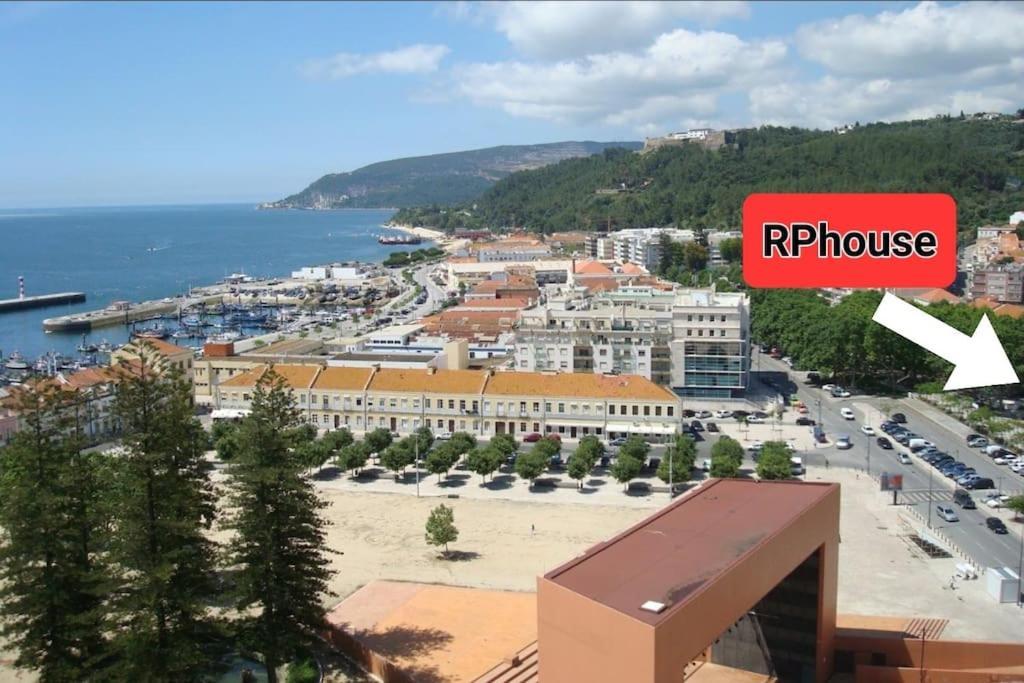 Rp House Perto Do Mar E Comercio Na Luisa Todi Setubal
